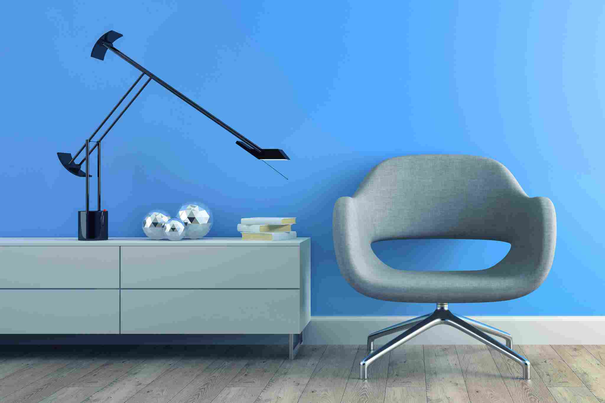 https://www.domusceramiche.com/wp-content/uploads/2017/05/image-chair-blue-wall.jpg